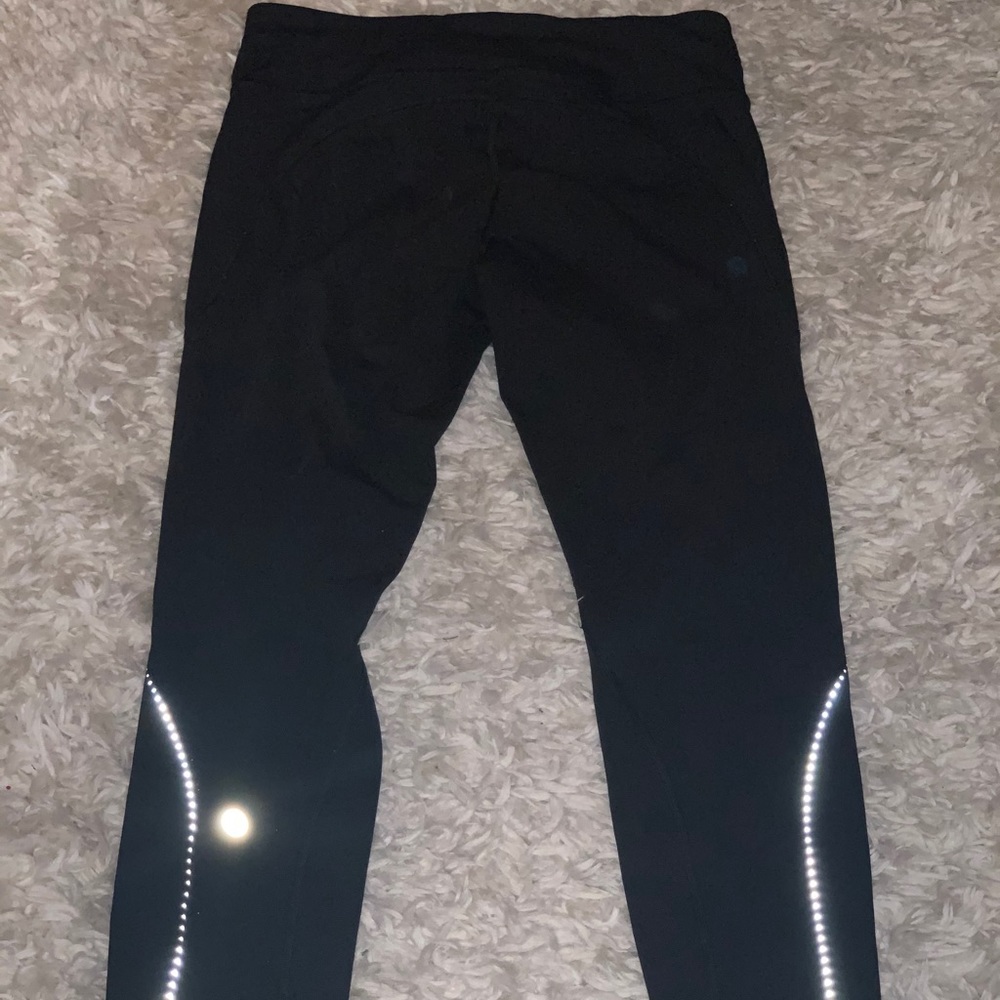 Size 10 Lululemon 25’ leggings